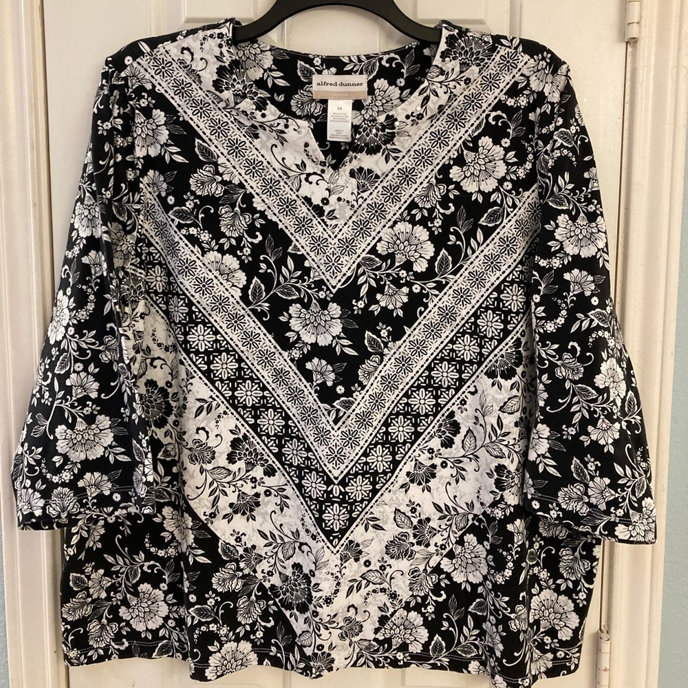 Alfred Dunner notch neck, size 3X